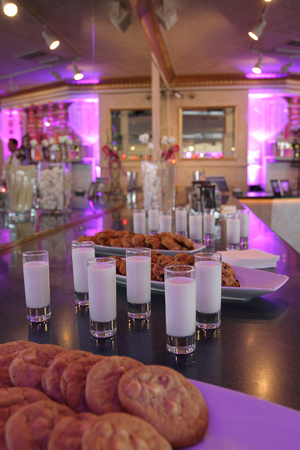 Fresh Baked Cookies and Milk Shots