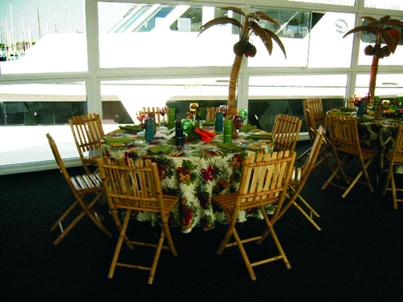 Party deck Dining with Rental Furniture